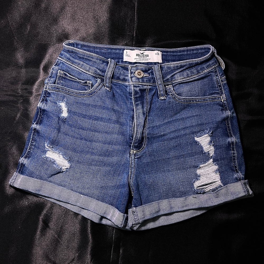 Hollister Curvy High Rise Denim Shorts